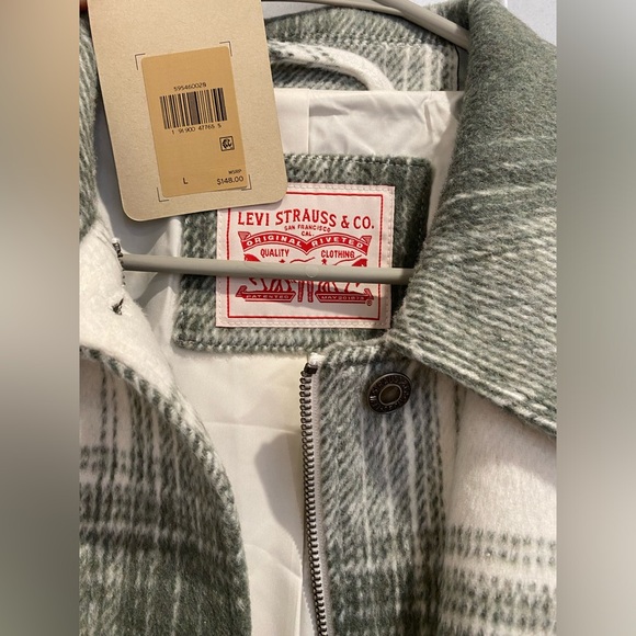 Levi’s Women’s Plaid Shirt Jacket - Picture 2 of 5